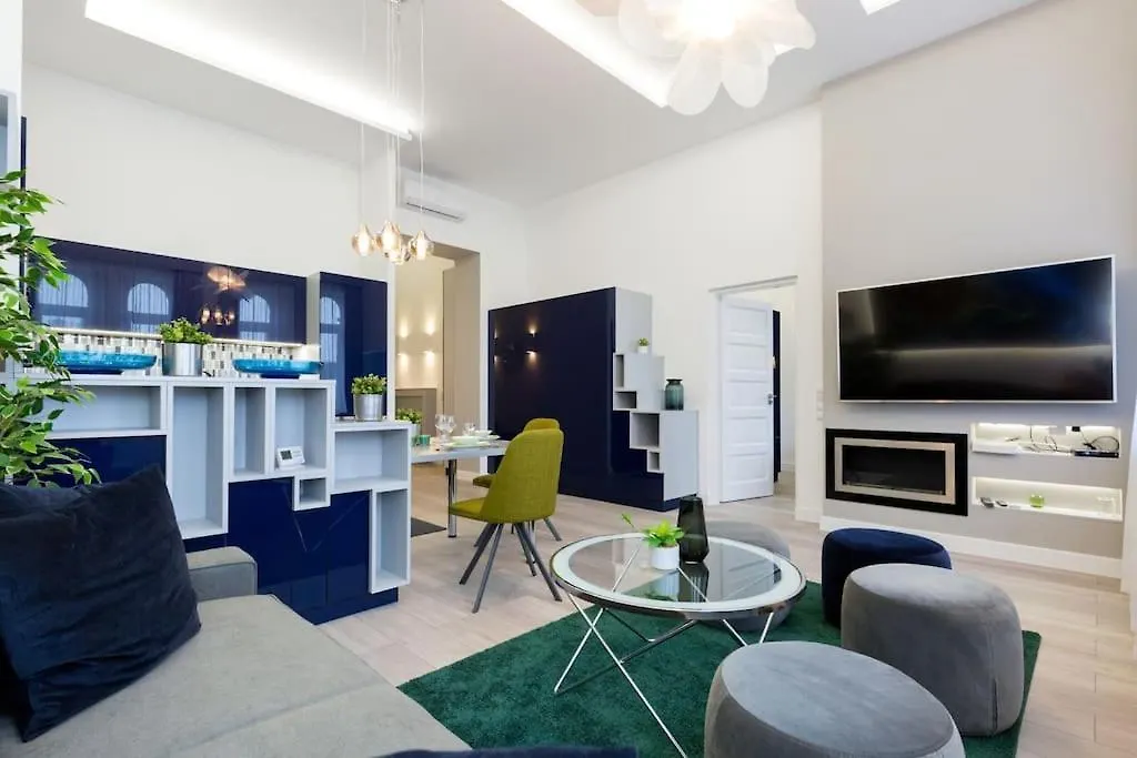 Apartment Grand & Luxurious In The Heart Of Budapest, 2Br & 2Bt Hungary